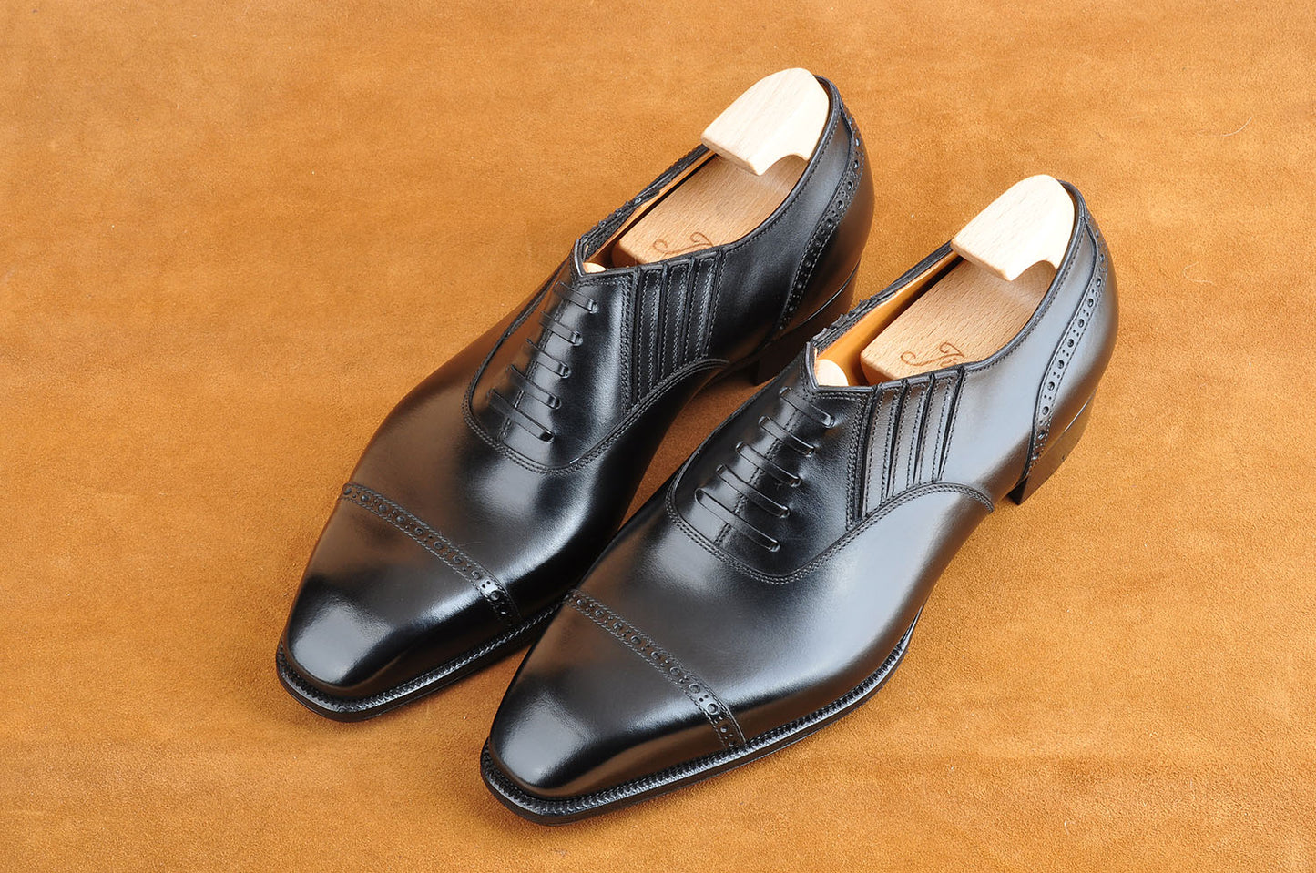 Classic Oxford in Black