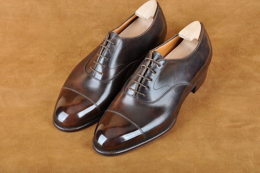 Round-Toe Oxford in Museum Calf Tan