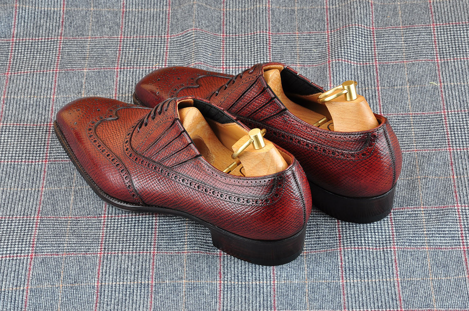 Balmoral Oxford in Embossed Oxblood