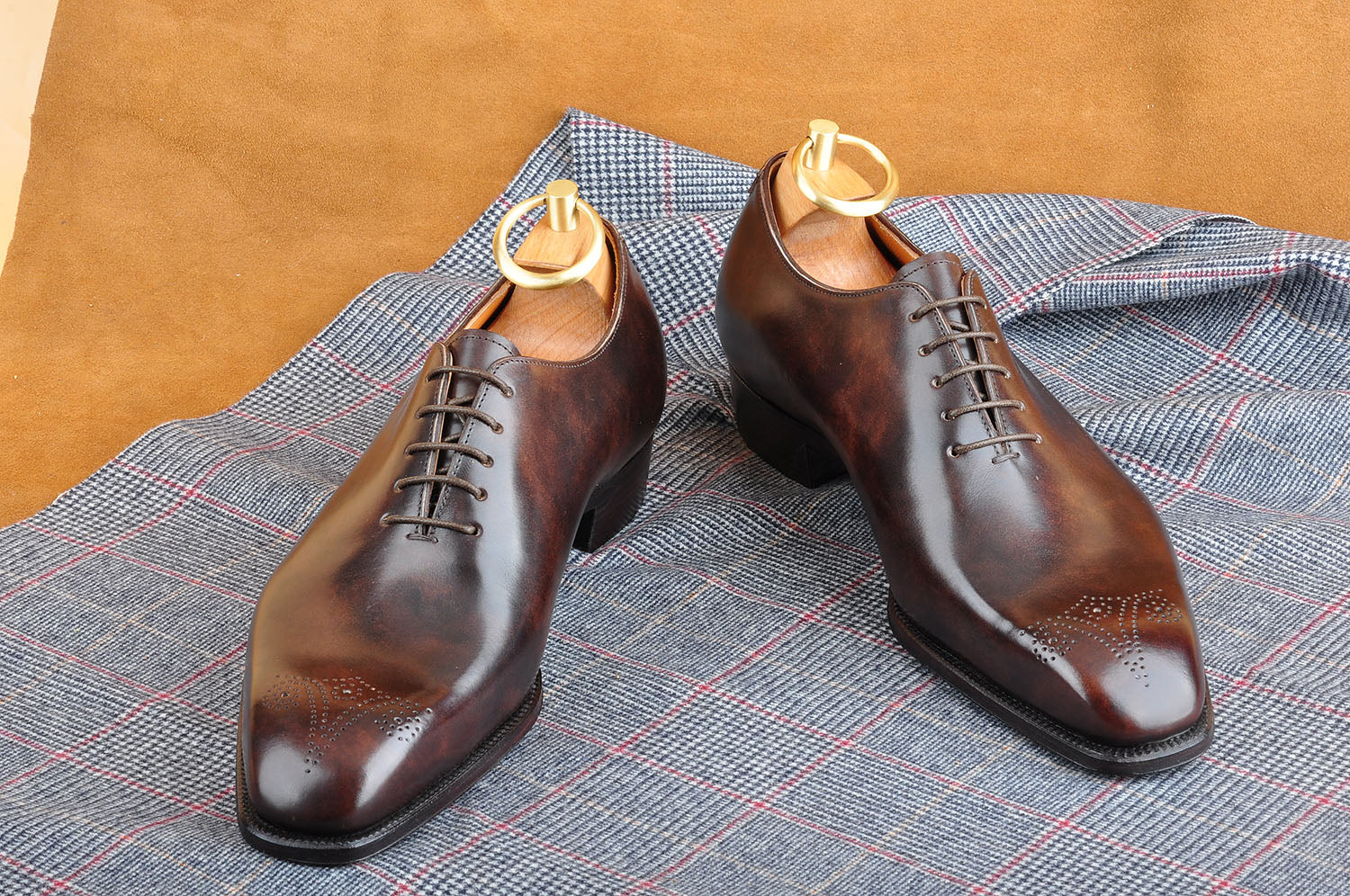 Wholecut Oxford in Museum Calf Brown