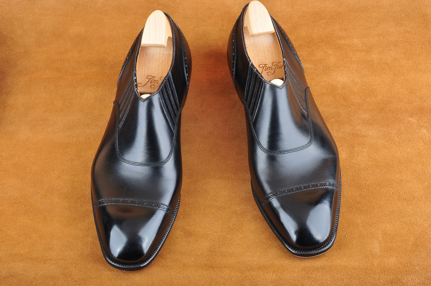 Wholecut Slip-On Loafer in Black