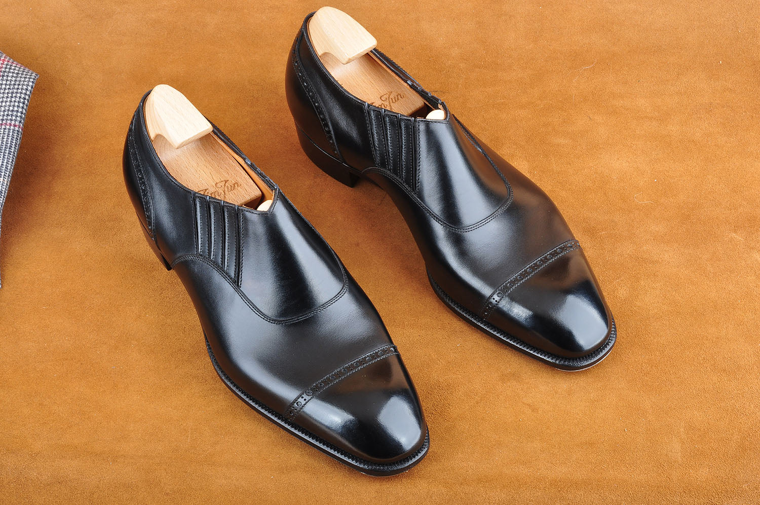 Wholecut Slip-On Loafer in Black