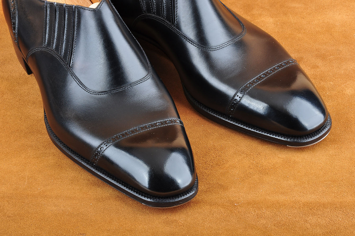 Wholecut Slip-On Loafer in Black