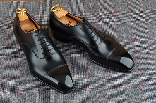 Classic Wholecut Oxford
