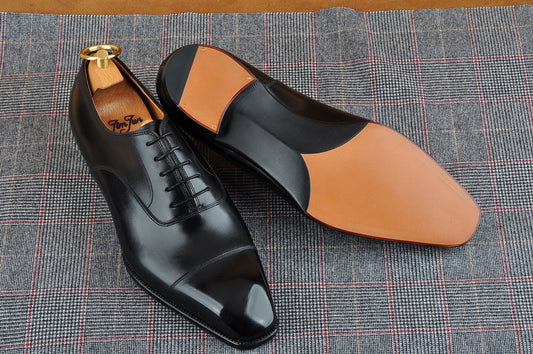 Classic Wholecut Oxford