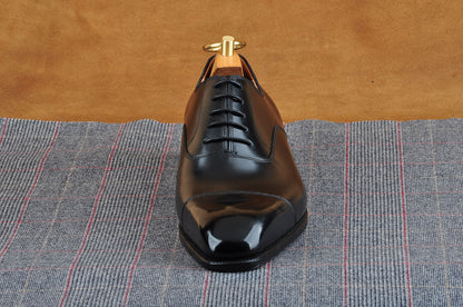 Classic Wholecut Oxford