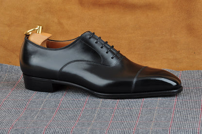 Classic Wholecut Oxford