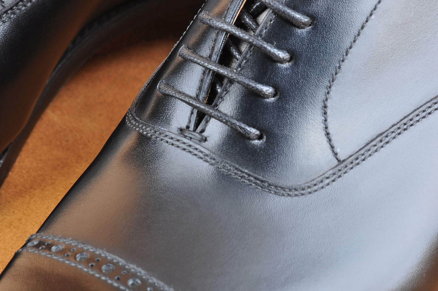 Classic Oxford in Black