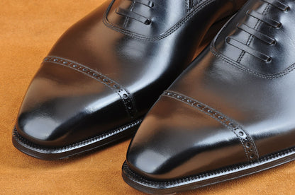 Classic Oxford in Black