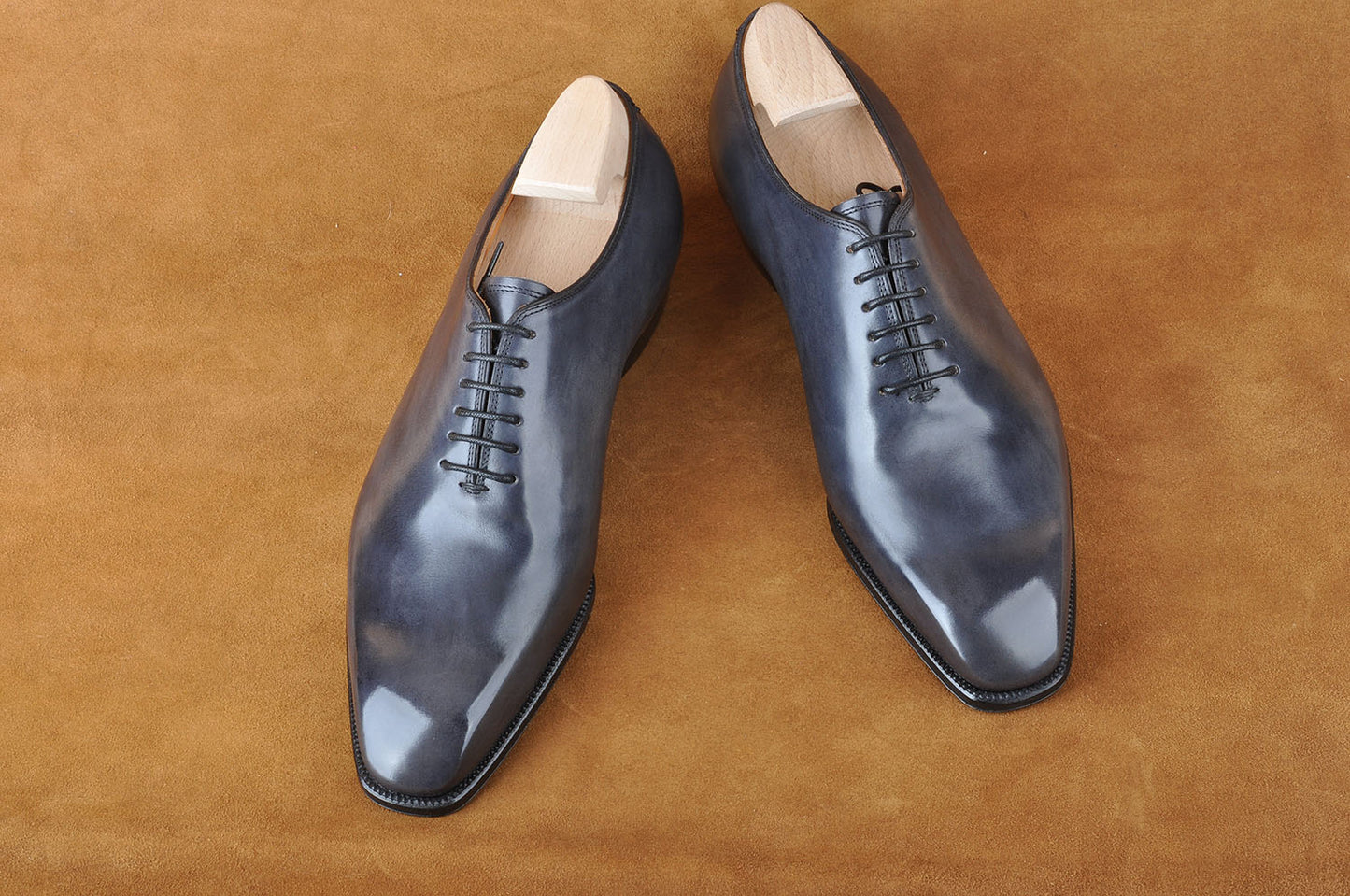 Wholecut Oxford in Grey