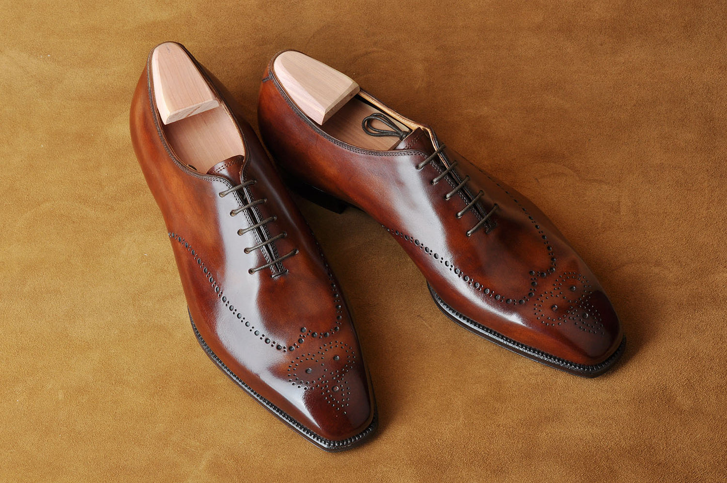 Wholecut Brogue in Hand-Patina Brown