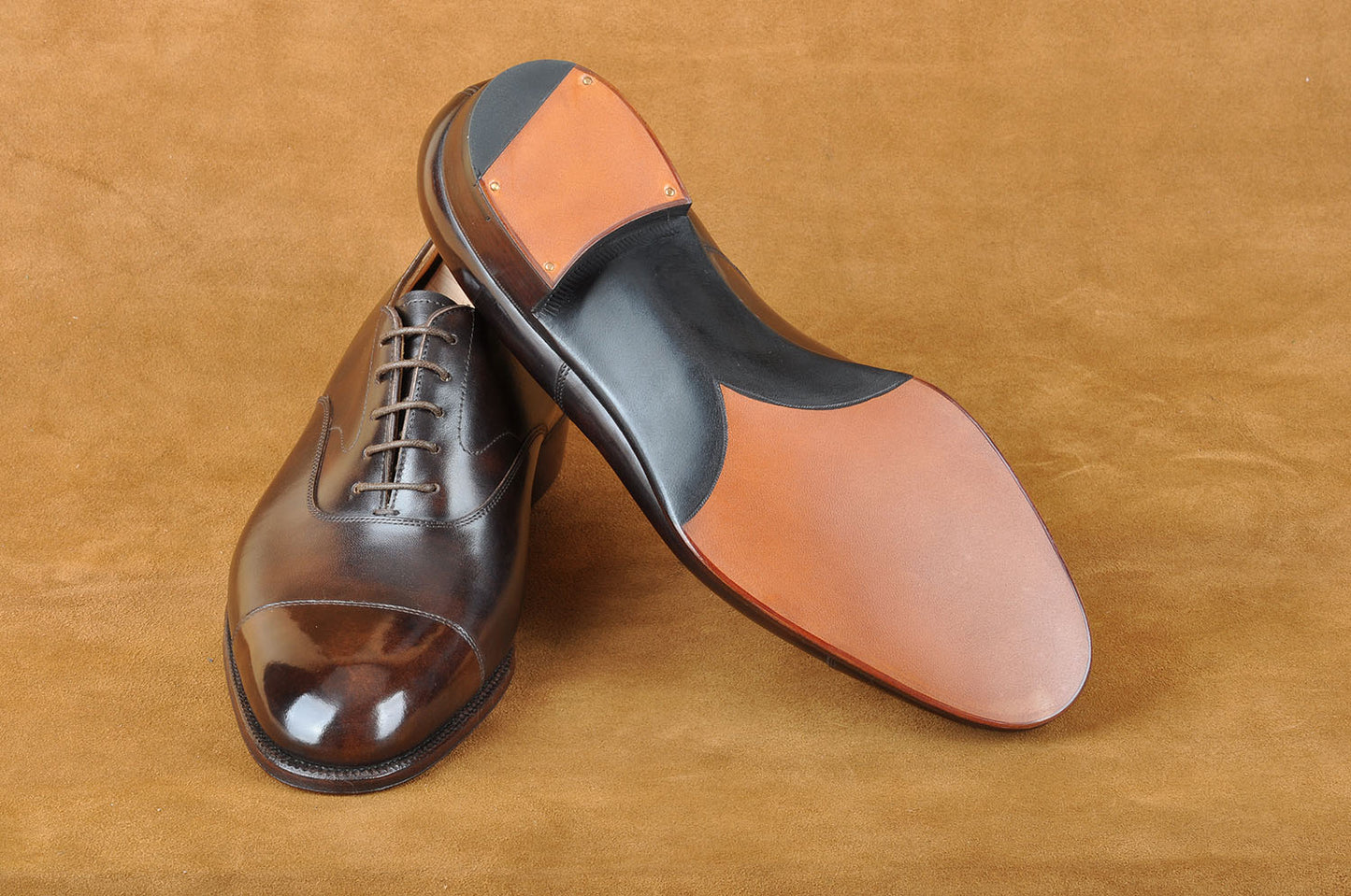 Round-Toe Oxford in Museum Calf Tan