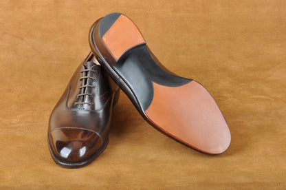 Round-Toe Oxford in Museum Calf Tan