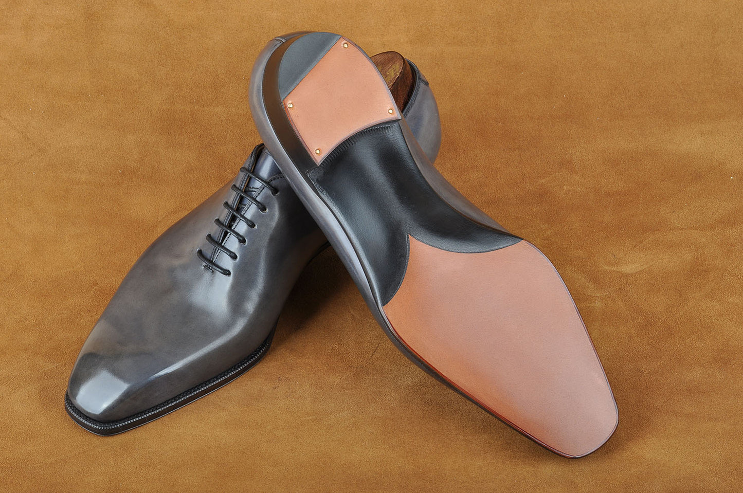 Wholecut Oxford in Grey