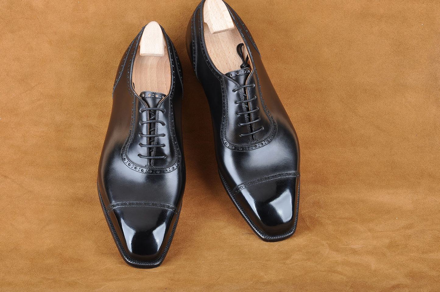Adelaide Brogue Oxford in Black