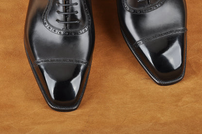 Adelaide Brogue Oxford in Black