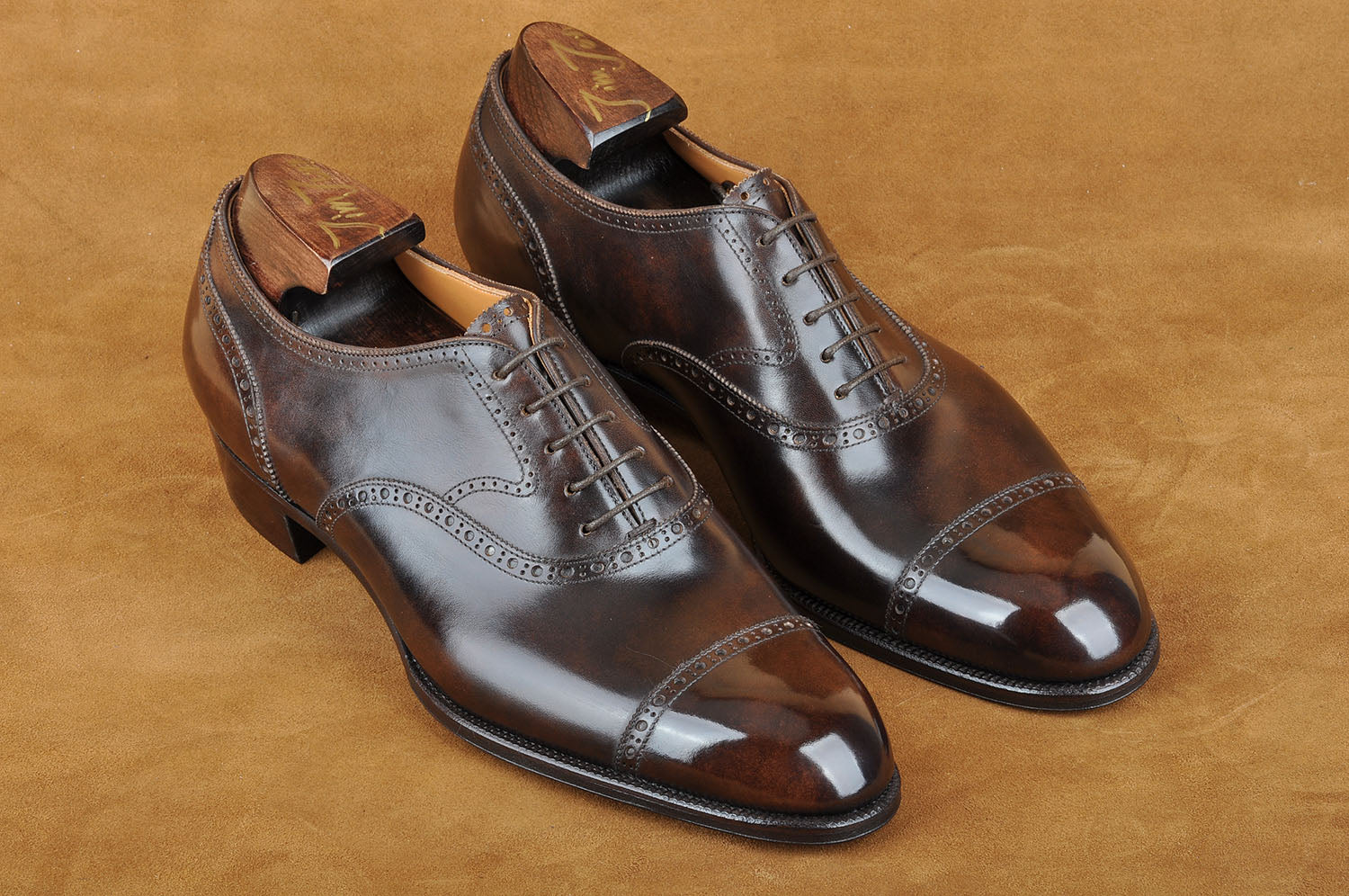 Wholecut Oxford in Museum Calf Tan