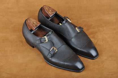 Double Monk in Black Pebble-Grain