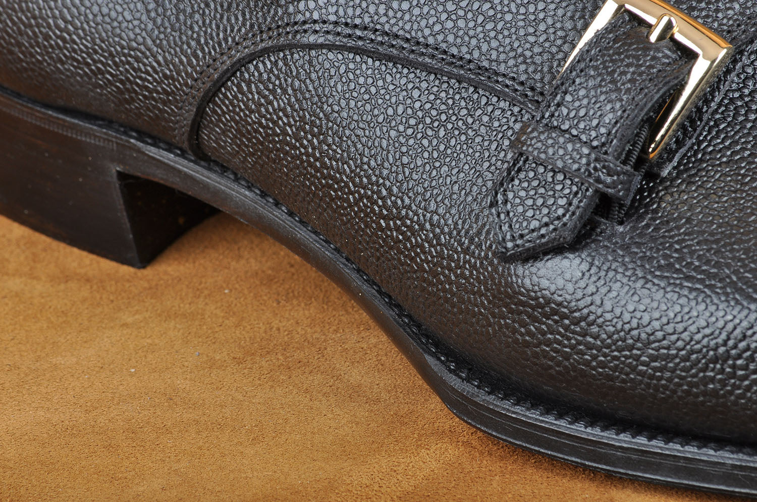 Double Monk in Black Pebble-Grain