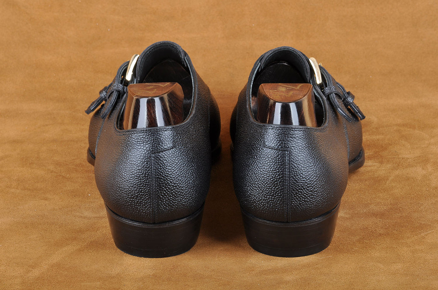 Double Monk in Black Pebble-Grain